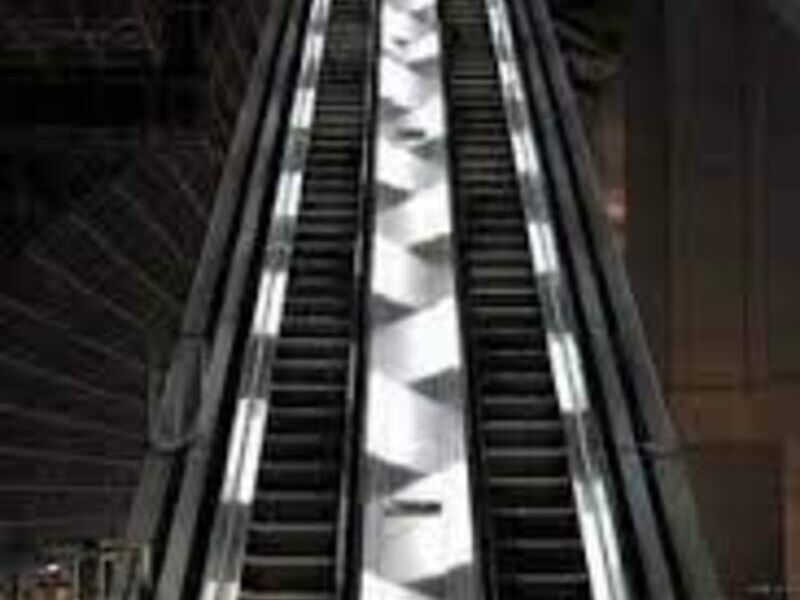 Escaleras eléctricas modernas en México