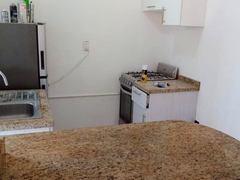 Cocina Integral con cubierta en granito