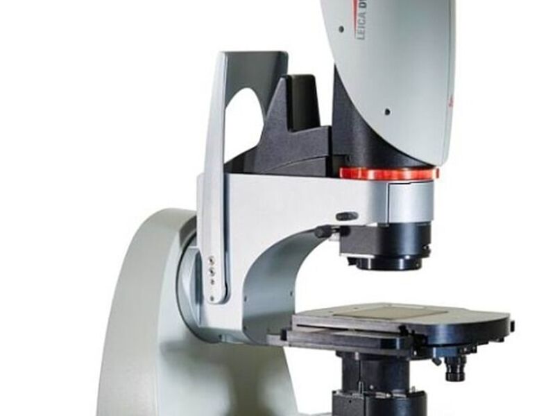 Microscopio Leica DVM6