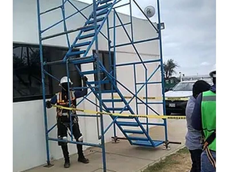 Torre con Escalera Robusta México