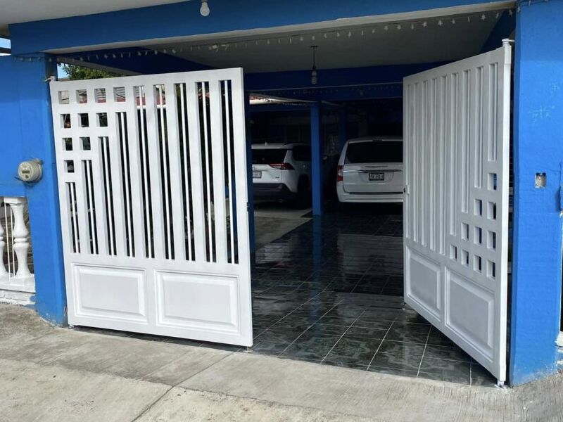 Portón 2