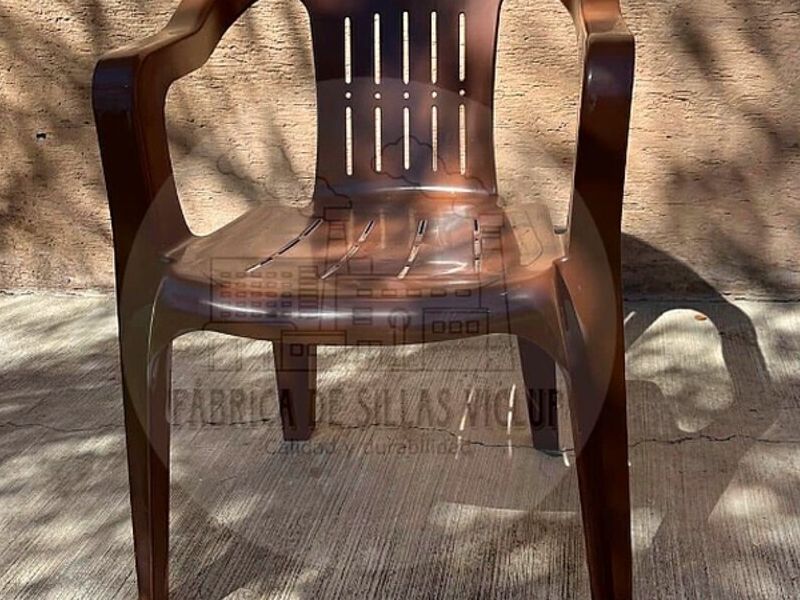 Silla de plástico café México