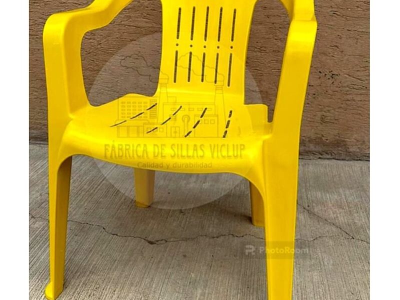 Silla de plástico amarilla México