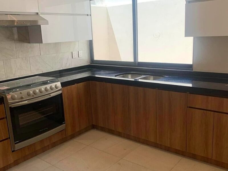 Cocina con alacenas SLP