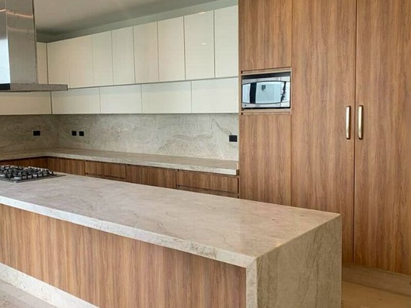 Cocina tablero alto brillo SLP