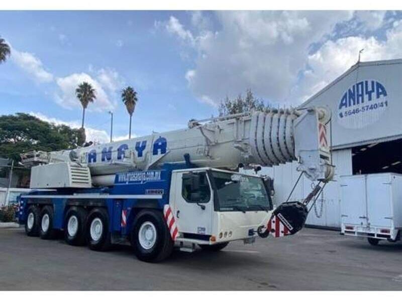 Grúa LIEBHERR LTM 1200 México