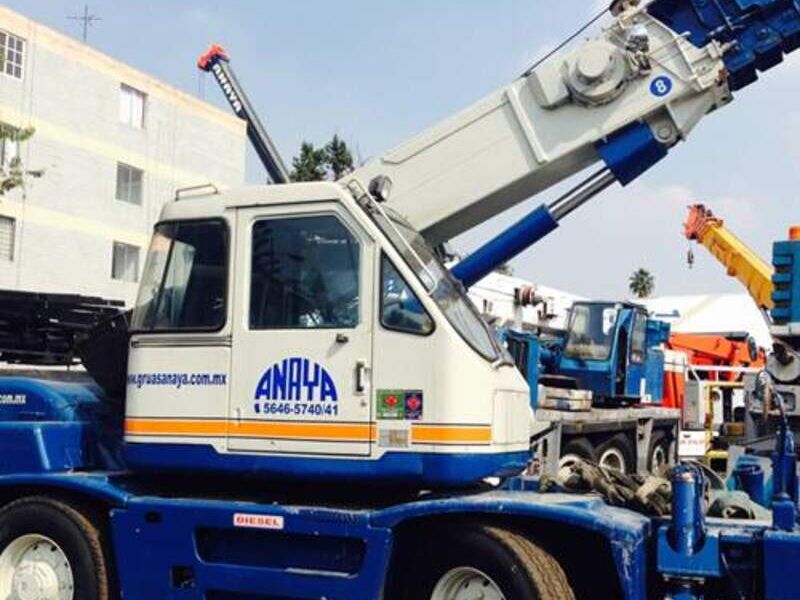 Grúa KOMATSU Mexico
