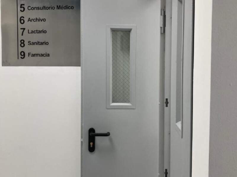 Puerta Acero Celaya Mexico 
