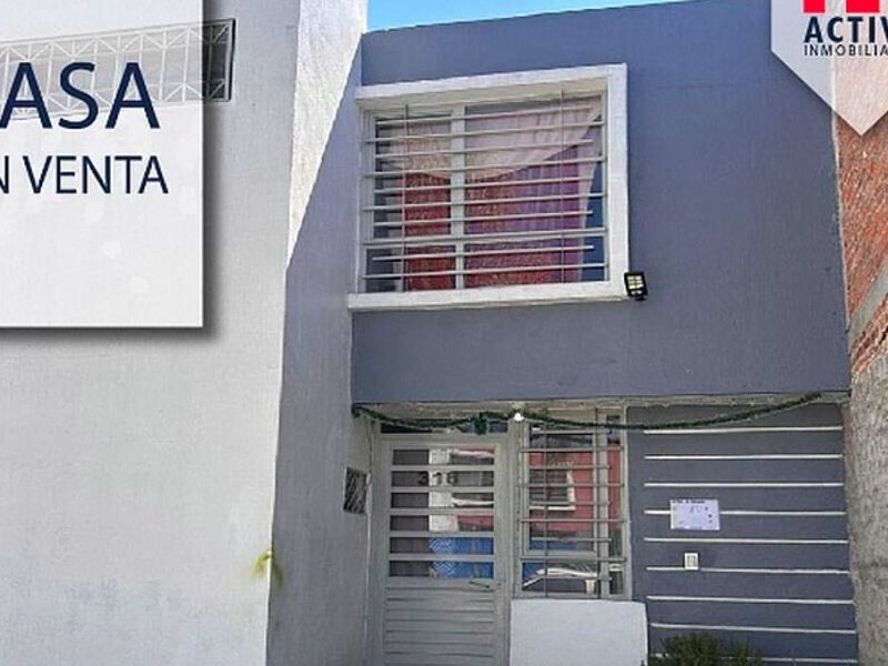 Inmobiliaria casa celeste dos pisos Mexico