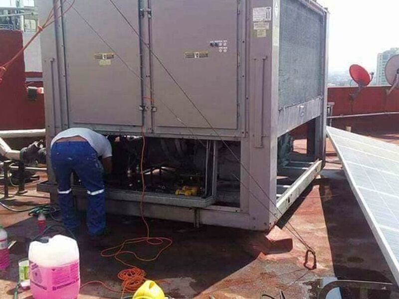 Mantenimiento de A/C Industrial - Puebla