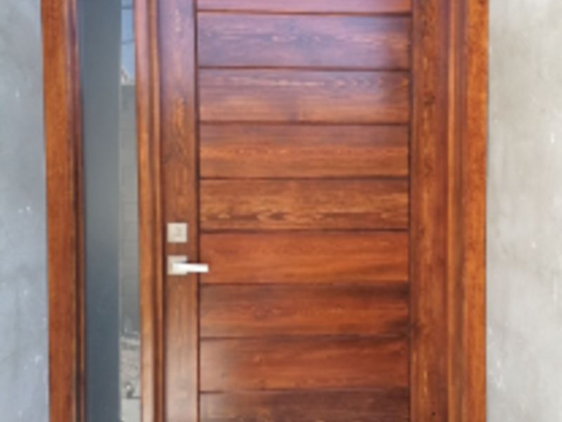 Puerta Principal en Madera Peru