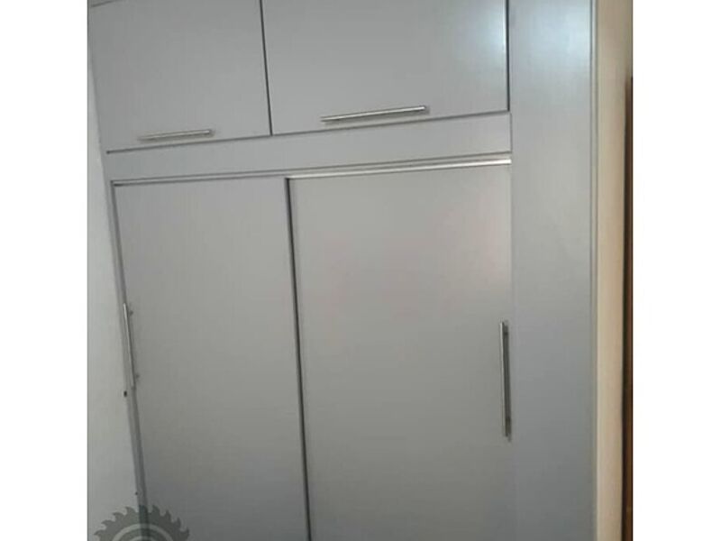 Clóset de puerta corrediza gris perla México