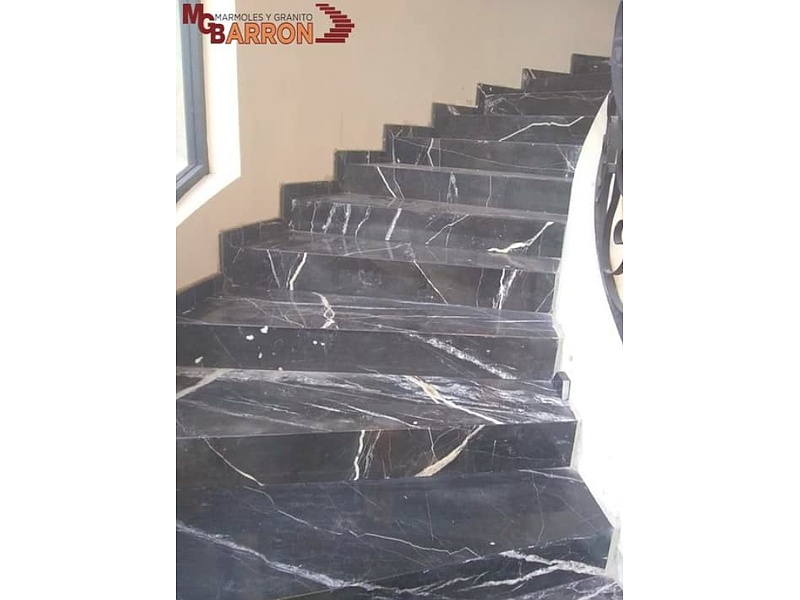 Escaleras en mármol México