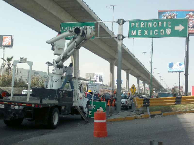 SEÑALAMIENTO TIPO BANDERA CDMX