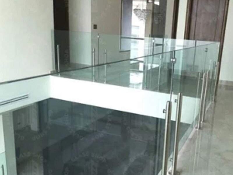 Barandal con vidrio claro México 