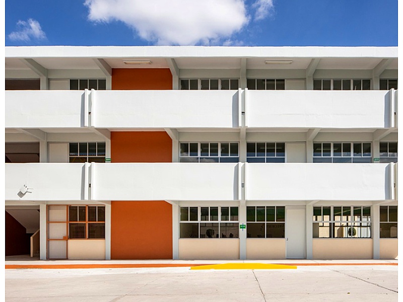CONSTRUCCION DE AULAS MEXICO