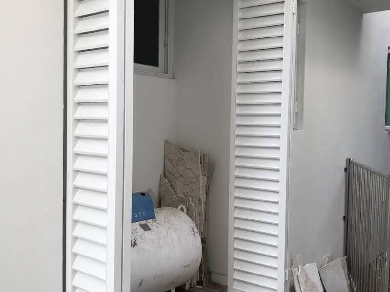 PUERTA DE ALUMINIO MÉXICO 