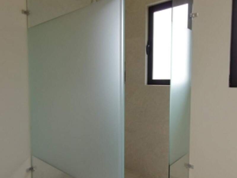 CABINA DE VIDRIO TEMPLADO CDMX