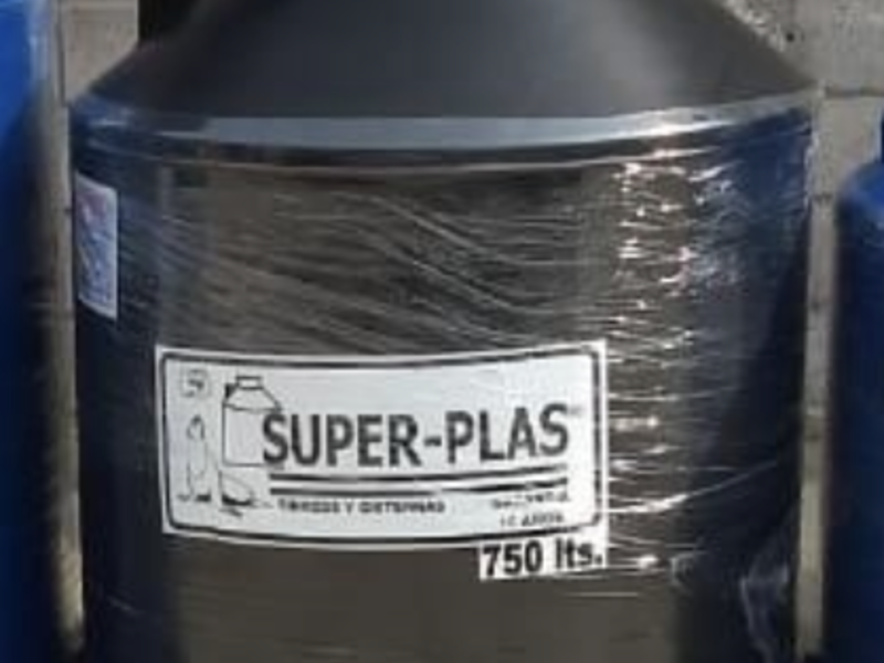 Cisterna 750lts Super plast México