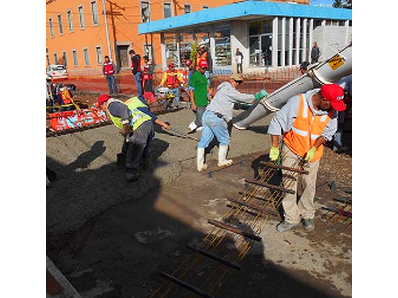 Caminos y puentes construcción México