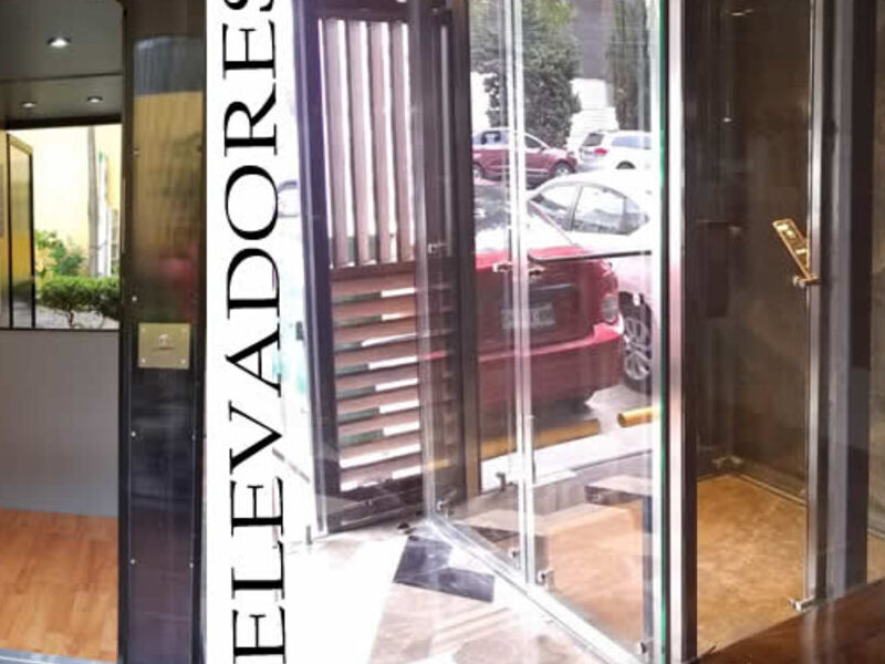 Elevador de pasajeros para hotel en CDMX