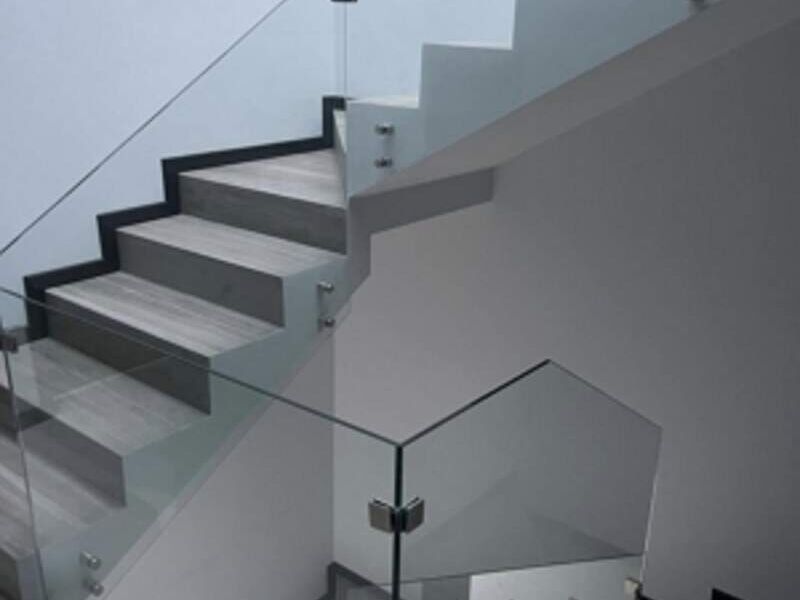 BARANDAL DE VIDRIO TEMPLADO ZAPOPAN