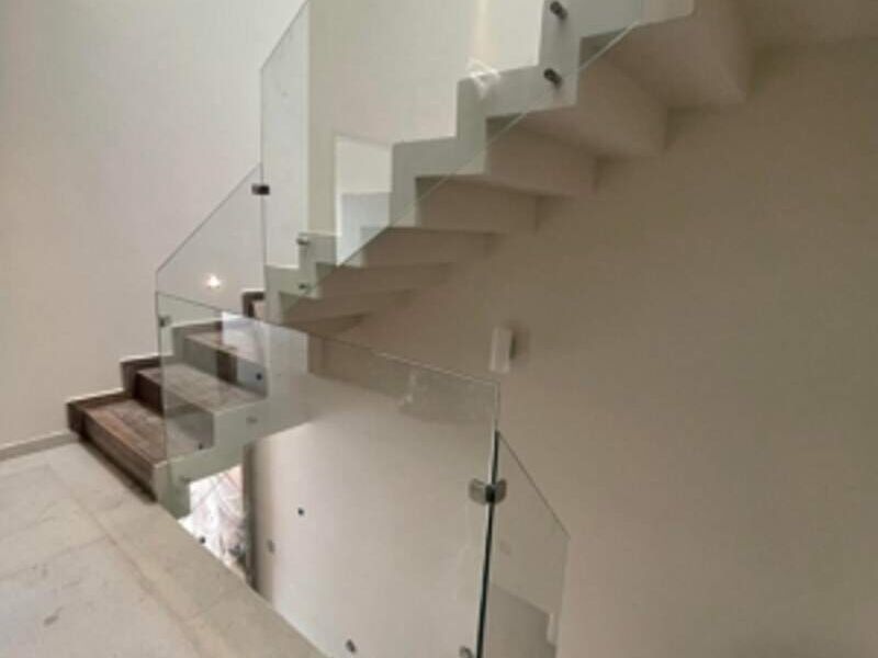 BARANDAL DE VIDRIO TEMPLADO 2 ZAPOPAN