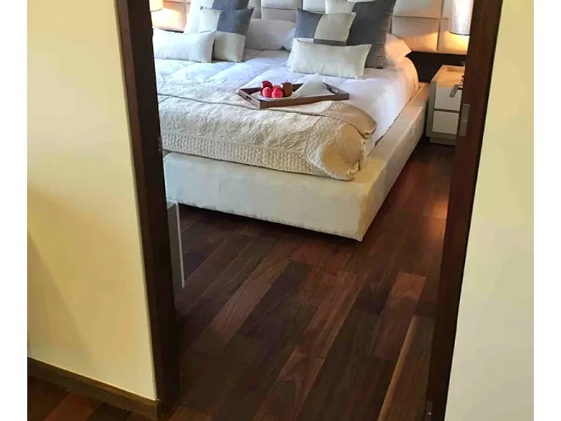 Piso Nogal Americano Bozovich México