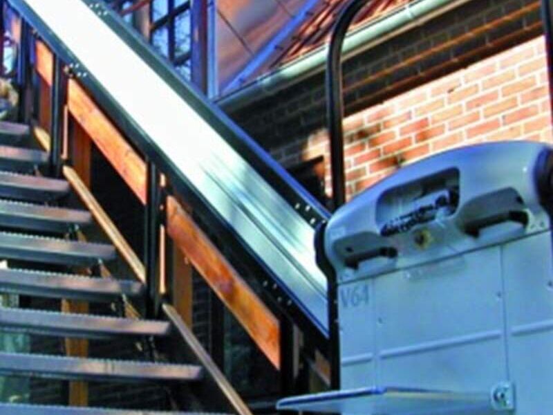 Salvaescaleras con plataforma en México