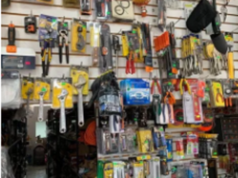 Herramientas de ferreteria Materiales Tayag