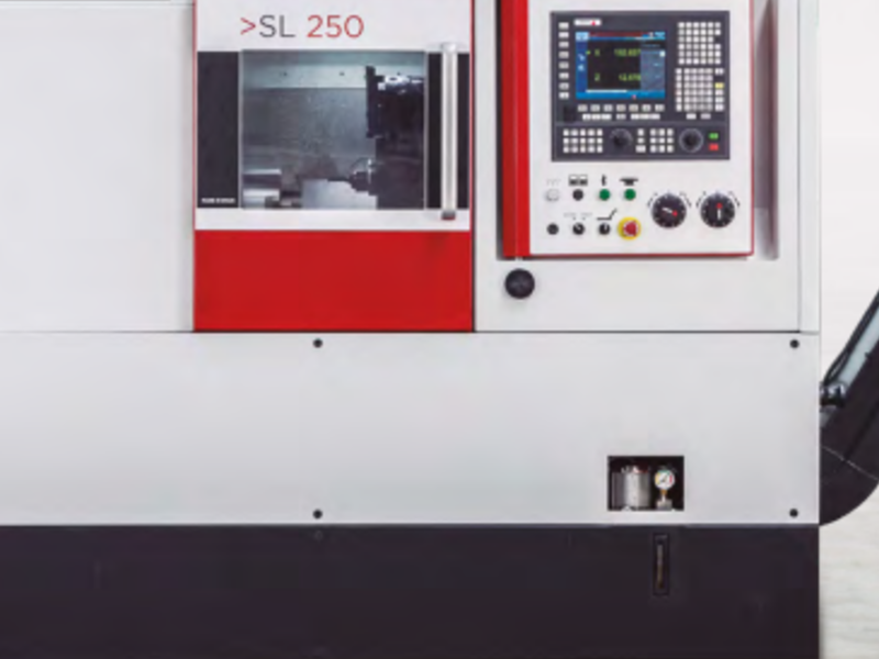 Torno CNC de bancada inclinada