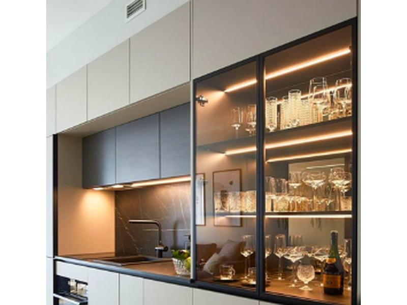 Vitrina de vidrio moderno México AVANTI COCINAS