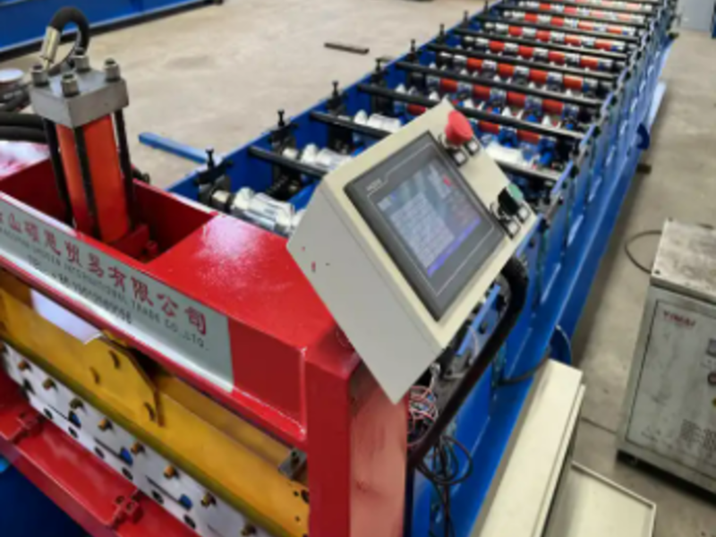 Máquina para hacer láminas de techo