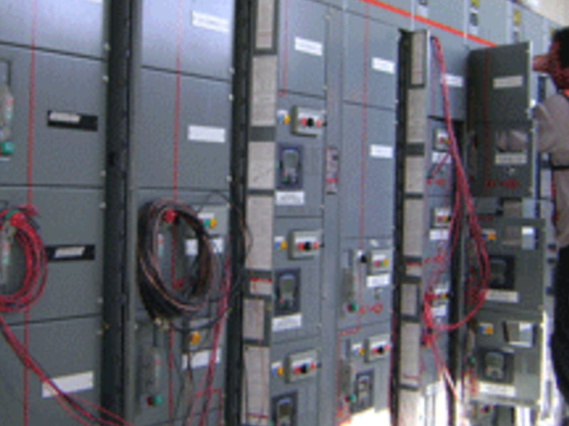 Servicio de eléctricas de media Monterrey