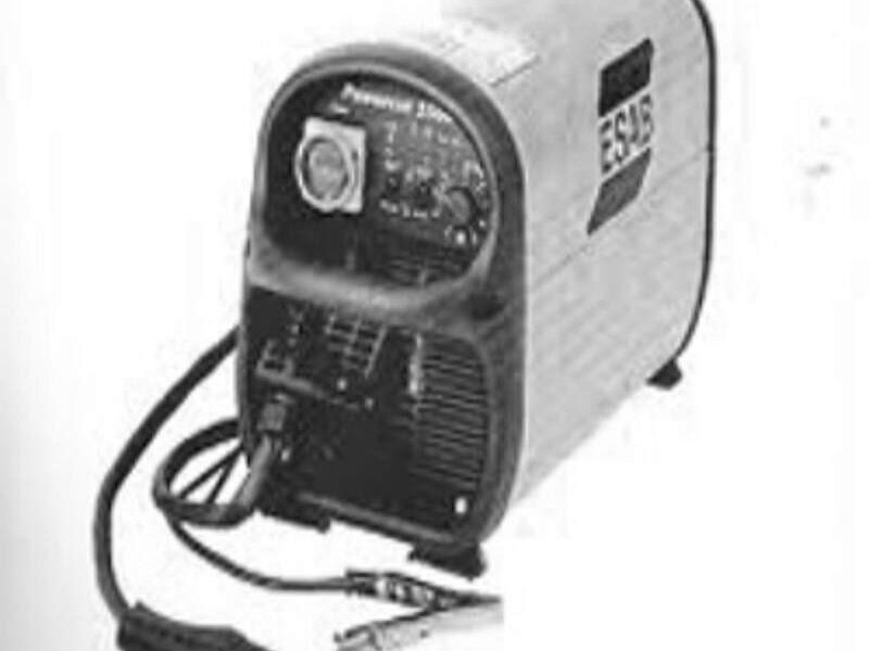 Maquina de soldar ESAB.