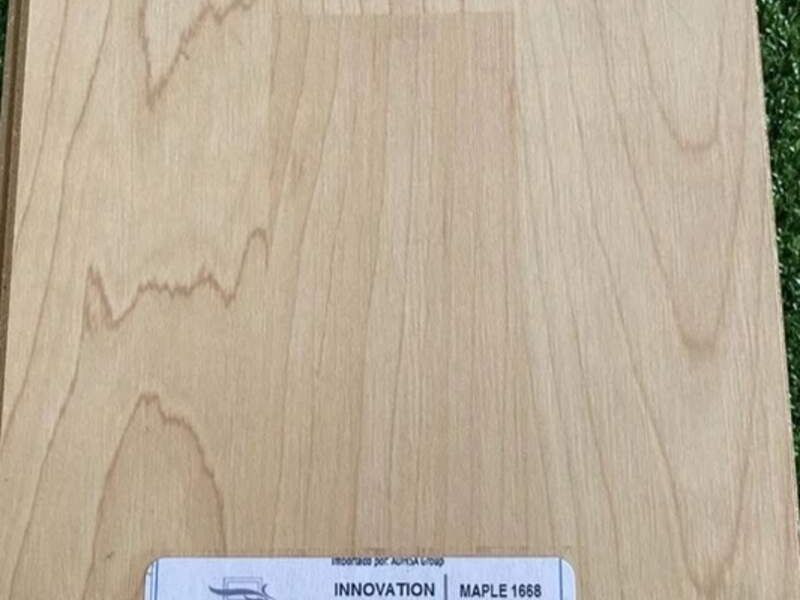 Piso laminado amarillo claro CDMX