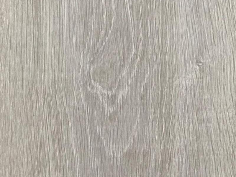 Piso laminado gris claro/amarillento CDMX