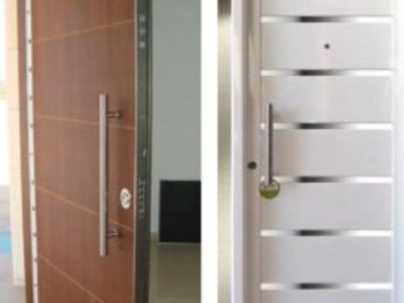 Puertas de seguridad en Hostotipaquillo