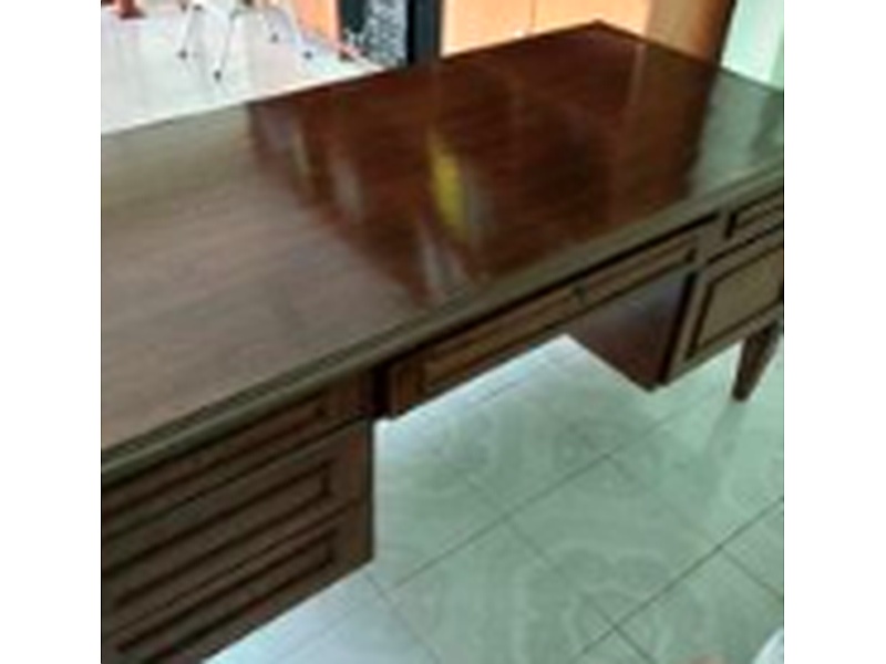 Escritorio de madera de biblioteca México CARPINTERIA Y BARNIZ A SUS ORDENES