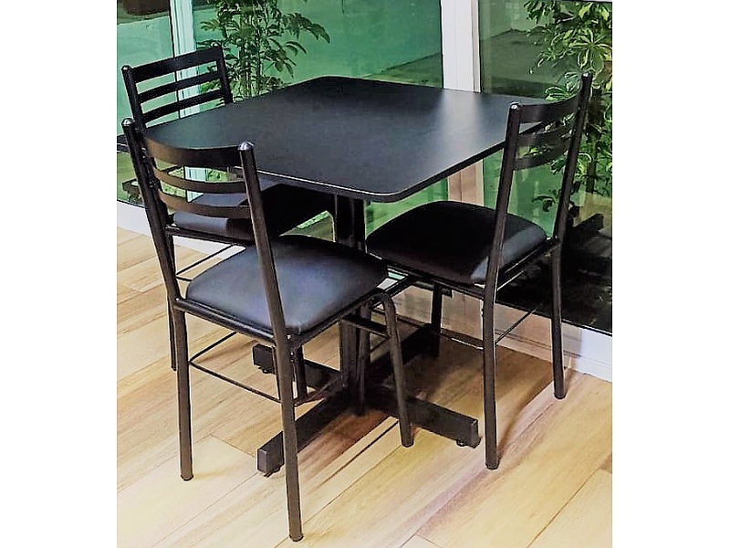 Comedor negro de restaurante Mexico