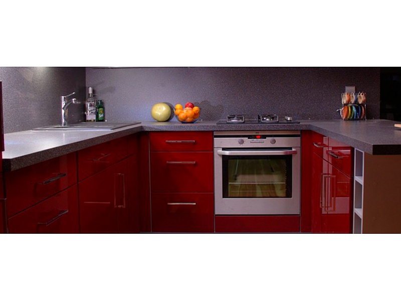 cocina con vidrio pintado rojo México Fabrica De Cocinas Integrales