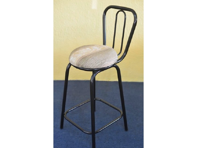 Silla metalica negra con asiento beige Mexico