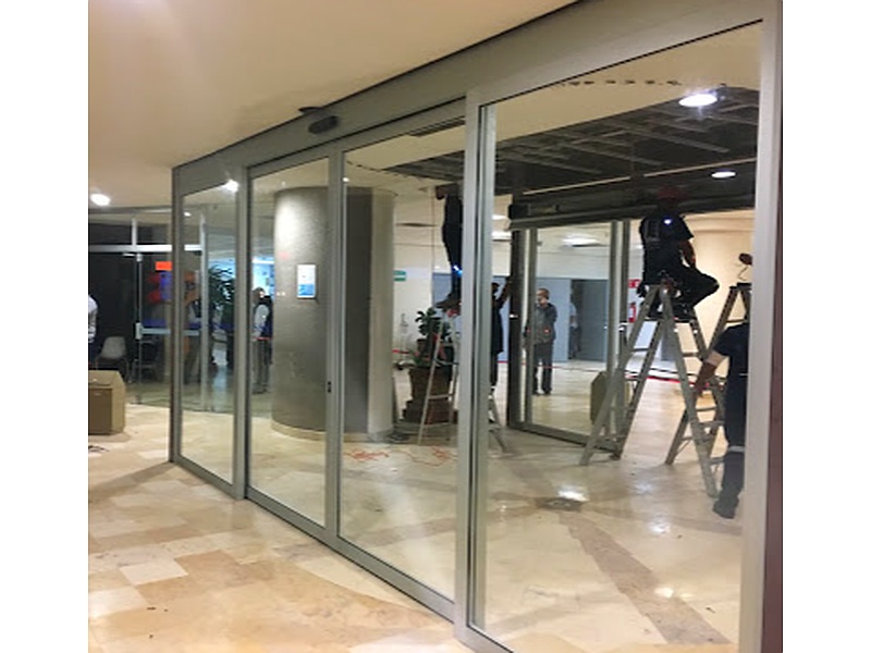 Puerta De Vidrio Laminado México