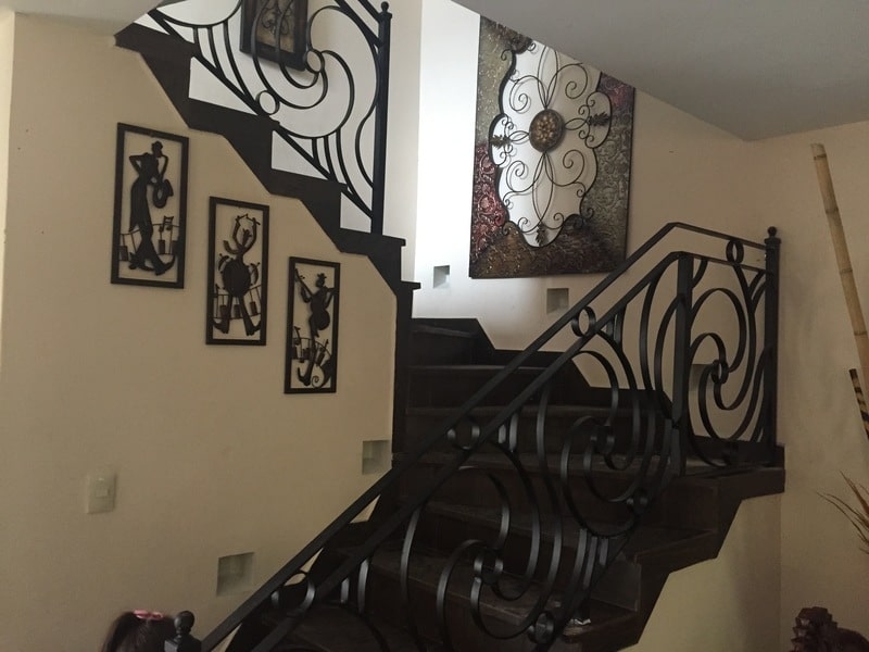 Barandal de escalera rustico México