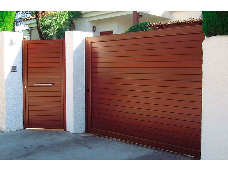 Puertas automáticas de aluminio café México