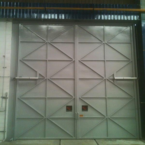 Puerta Eléctrica para Garaje Práctica y segura MEXICO