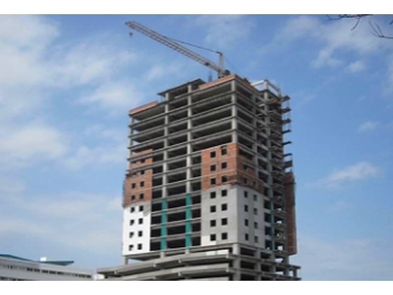 Instalación de cubiertas metálicas en edificio México INDUSTRIAL FABRICATIONS TUMEX, S.A. DE C.V.