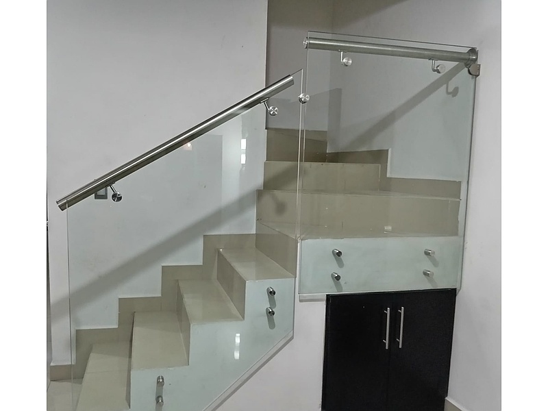 Pasamanos de vidrio con aluminio Mexico
