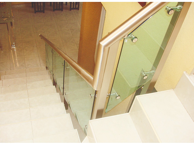 Barandal con cristal México