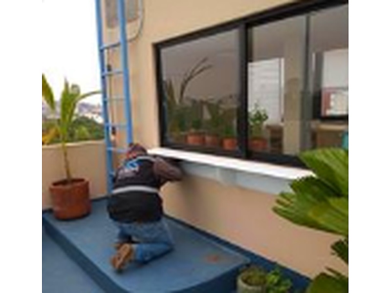 Ventana con perfile modena México ABM ACERO